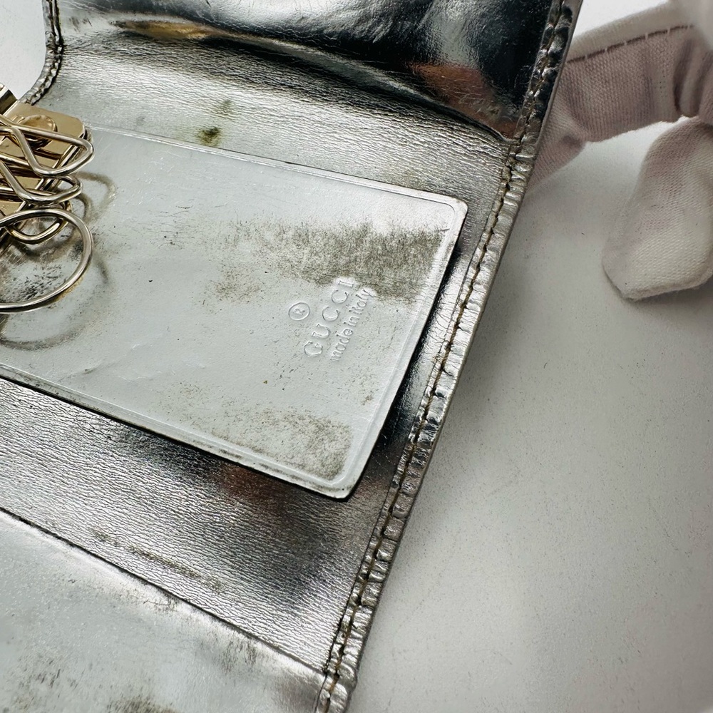 Gucci Silver Key Wallet - Picture 8 of 11